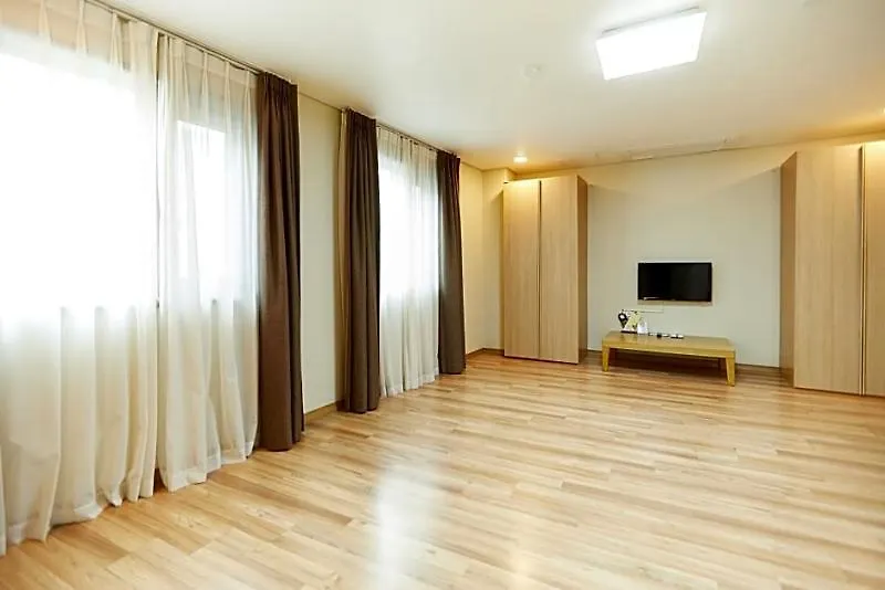 Towerhill Hotel Busan 3*,