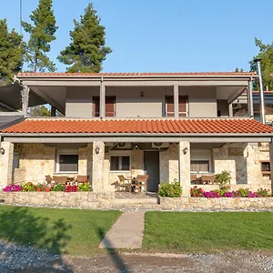https://medusa-rooms.hotelschalkidiki.net