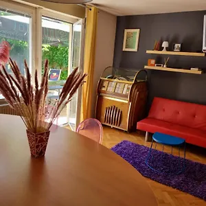https://hostel-sax-pub.hotels-in-ljubljana.com