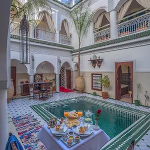 https://riad-oasis-du-desert-boutique-spa.marrakeshhotelsmorocco.com