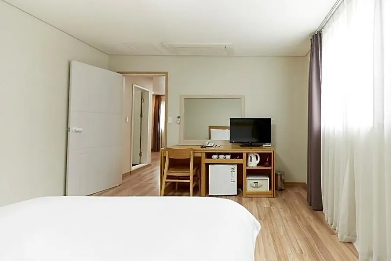 Towerhill Hotel Busan